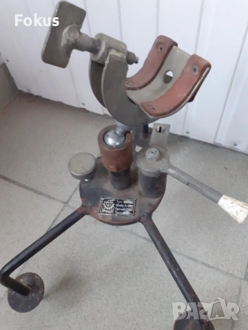 Стара соц. скоба за прострелване на оръжие пушка АК, снимка 2 - Антикварни и старинни предмети - 53333471