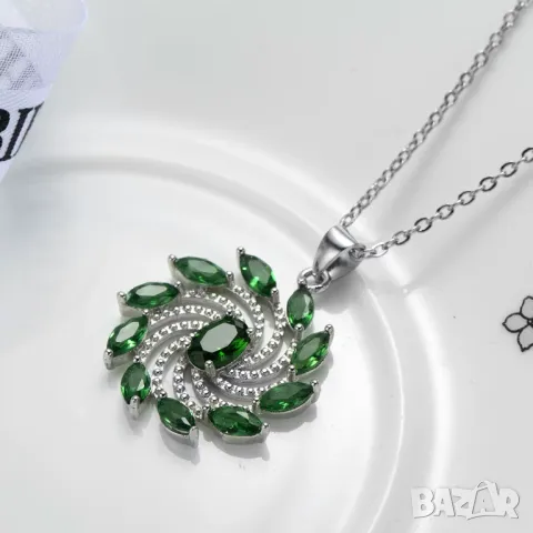 Колие със смарагди, снимка 2 - Колиета, медальони, синджири - 48481507