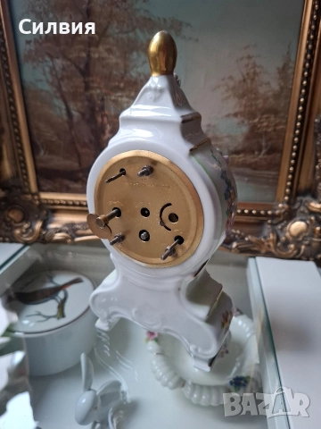 Часовник , снимка 2 - Антикварни и старинни предмети - 52833666