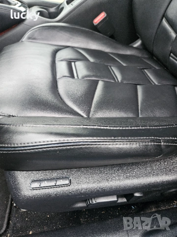 NISSAN Qashqai 1.7 dCi 4x4 Tekna , снимка 16 - Автомобили и джипове - 53306293