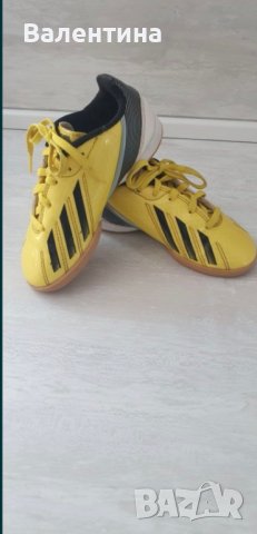 Детски футболни маратонки Adidas F10, снимка 1 - Детски маратонки - 40244438