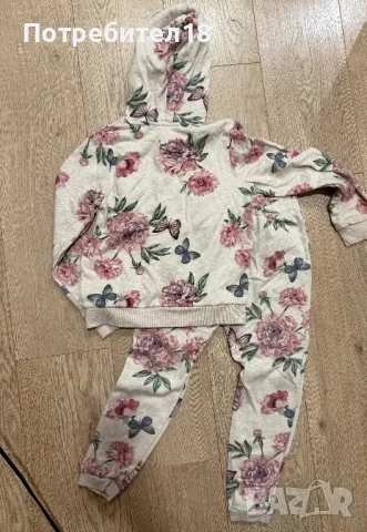 Тънък флорален анцуг HM, снимка 2 - Детски анцузи и суичери - 49976571