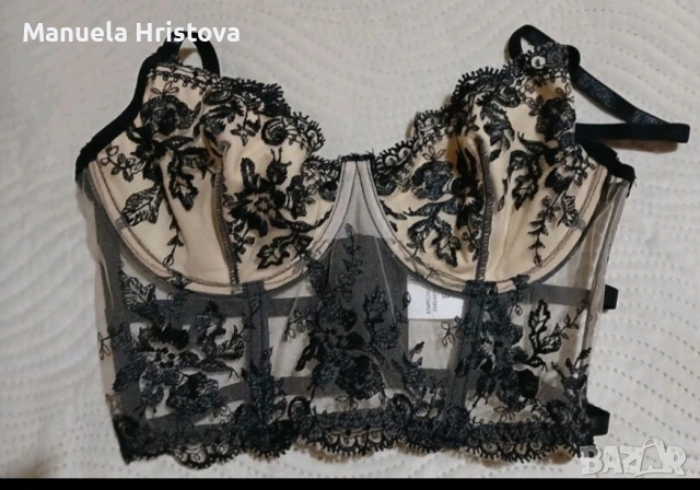 Стилно и секси бюстие