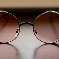 Модерни слънчеви очила, снимка 1 - Слънчеви и диоптрични очила - 41448651