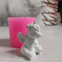 3D Еднорог Unicorn седнал силиконов молд форма фондан гипс свещ сапун шоколад декор, снимка 1 - Форми - 41637464