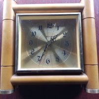 Весна ретро кварцов часовник , снимка 1 - Други ценни предмети - 40061213