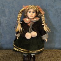 Порцеланова кукла, снимка 1 - Колекции - 34067510
