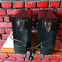 Две кафемашини на капсули Cremesso, снимка 1 - Кафемашини - 44694488