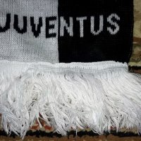 Оригинален шал на футболния отбор „Ювентус”-Италия., снимка 6 - Футбол - 36011337