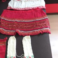 Намалена цена:Автентична българска народна носия , снимка 1 - Антикварни и старинни предмети - 42335958