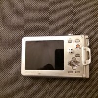 Продавам повреден дигитален фотоапарат Олимпус за части / възстановяване, снимка 1 - Фотоапарати - 25002738