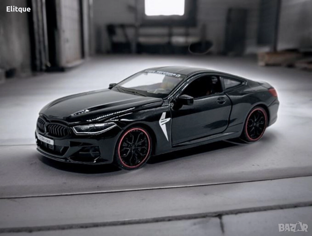 Автомобил BMW M8 с 3 реалистични звука и светлини – мащаб 1:24, снимка 1