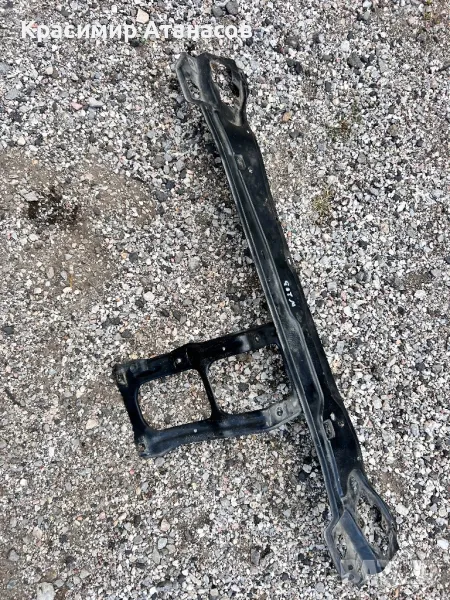 Преден панел над радиатори за Мерцедес Ц-класа w203.2000-2004г, снимка 1