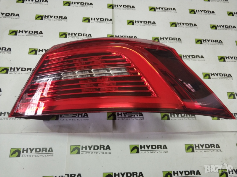 Десен диоден стоп Volkswagen Passat B8 Фолксваген Пасат Б8 Седан VW LED, снимка 1
