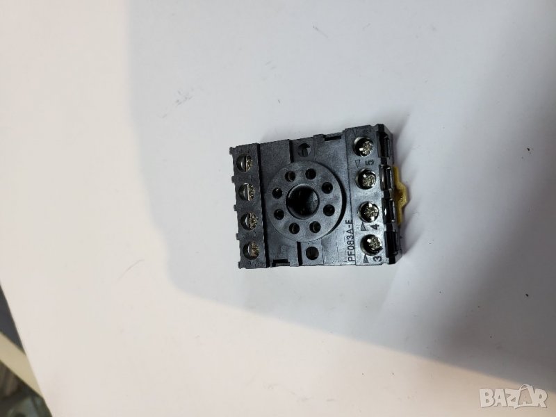 Цокъл за реле, основа за реле - 8 пина - еврошина, снимка 1