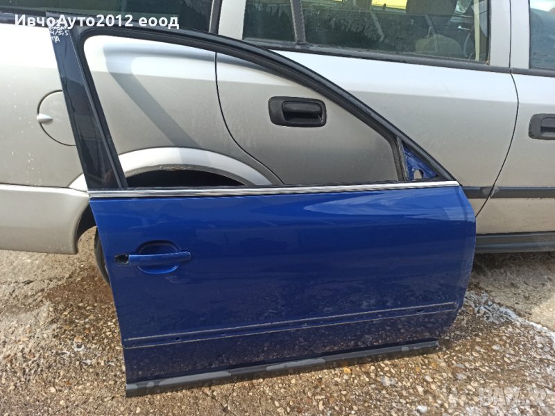 Врата предна дясна Volkswagen Passat 4/5.5 Фолксваген Пасат , снимка 1