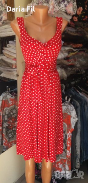 Червена рокля на бели точици за гръдна обиколка от 102см до 126см, снимка 1