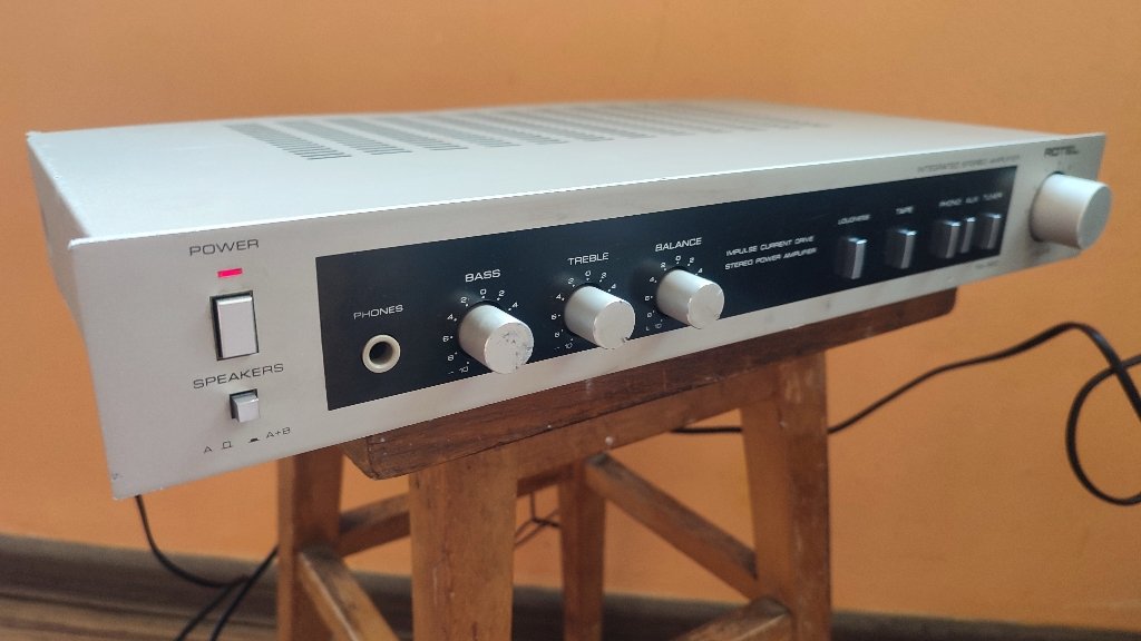 Rotel RA-820 Stereo Integrated Amplifier в Ресийвъри, усилватели,  смесителни пултове в гр. Търговище - ID42066808 — Bazar.bg