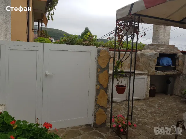 Продавам КЪЩА Етаж 1 гр. Аксаково Варна 165кв.м. 375кв Двор ЦЕНТЪР!, снимка 3 - Къщи - 47762749