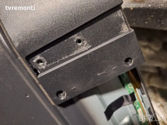 оригинална стойка за телевизор Crown модел 40MA110S Smart, снимка 3 - Стойки, 3D очила, аксесоари - 48104355