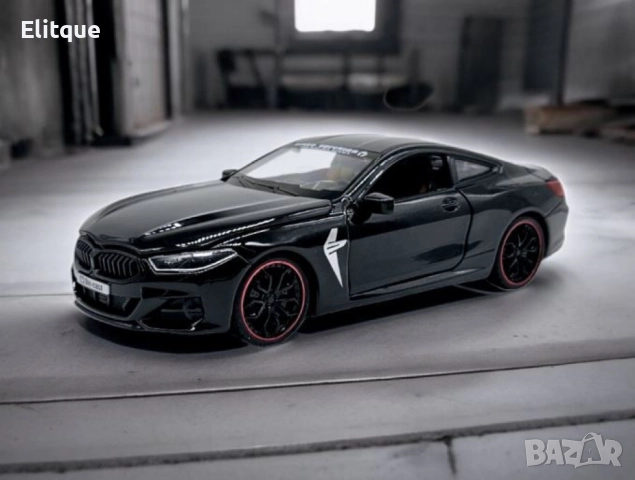 Автомобил BMW M8 с 3 реалистични звука и светлини – мащаб 1:24