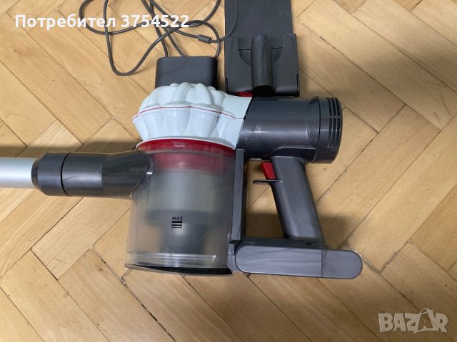 Прахосмукачка Dyson V7, снимка 10 - Прахосмукачки - 44464198