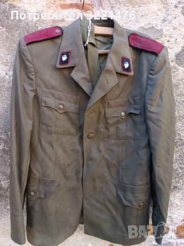 Стари военни куртки и пагони , снимка 4 - Антикварни и старинни предмети - 48295362