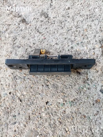 Дръжка за отваряне на багажника на Киа Соренто - Kia Sorento , снимка 1