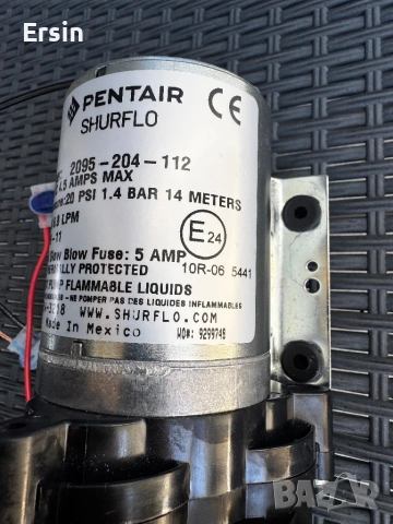 Водна помпа Shurflo 20 PSI 12V  , снимка 3 - Къмпинг мебели - 53696011