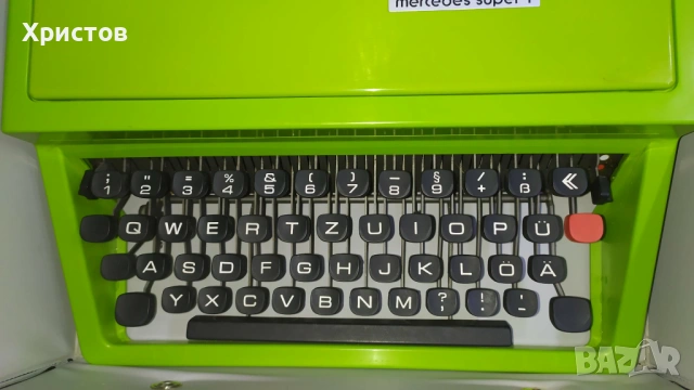 Пишеща машина  MERCEDES от ЕДНО ВРЕМЕ в ОТЛИЧНО състояние НОВА не ползвана от чужбина, снимка 4 - Колекции - 53410161