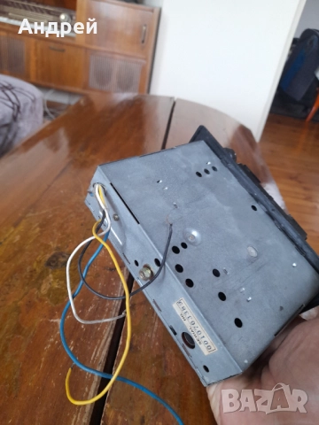 Стар автомобилен радиокасетофон Sanyo, снимка 5 - Антикварни и старинни предмети - 51810602