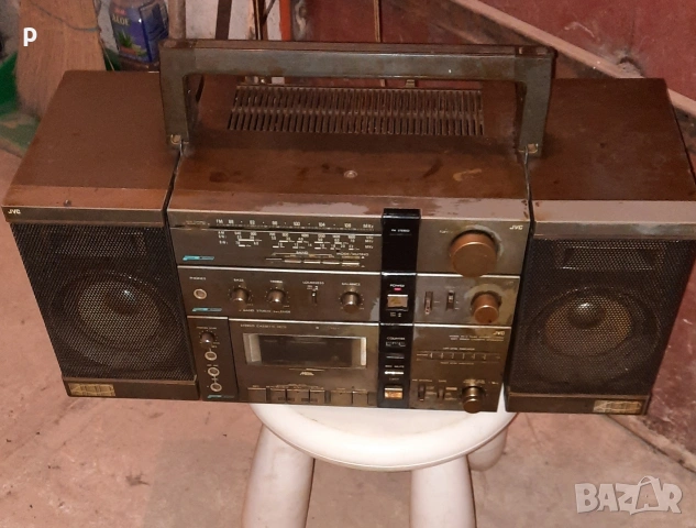 Радио Касетофон JVC Japan, снимка 2 - Радиокасетофони, транзистори - 53116858