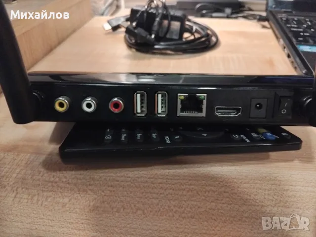 TV Box EMISH X800 ТВ Бокс, снимка 3 - Приемници и антени - 48070215