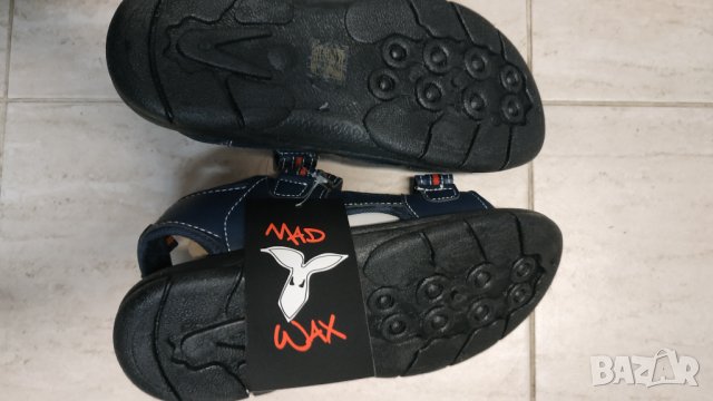 Разпродажба! Оригинални сандали Mad Wax номер 37, снимка 4 - Детски сандали и чехли - 42478961