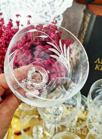 комплект от 11 бр. гравирани кристални чаши , снимка 4 - Чаши - 53173278