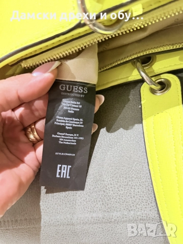 Дамска чанта GUESS, снимка 3 - Чанти - 56134135