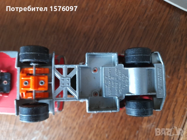 Камион Matchbox Super Kings K-16 Ford и TEXACO цистерна 1:64, без липси., снимка 6 - Коли, камиони, мотори, писти - 53405485