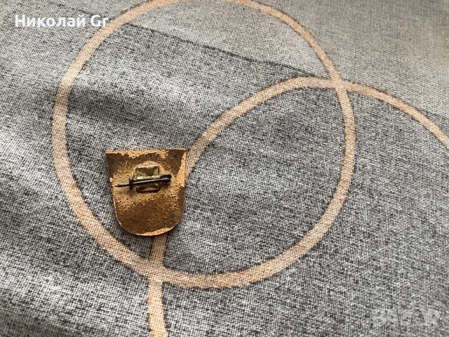 Значка за културно обслужване фармакология бронз эмайл  отличен състояние, снимка 3 - Колекции - 53809398