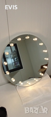 Стенно козметично огледало за грим с LED осветление