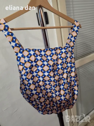 Продавам топ на Zara, размер Eur L