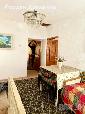 Къща на три етажа  в с.Лясково+ гараж и работилница  на 2 етажа, снимка 15 - Къщи - 48943567