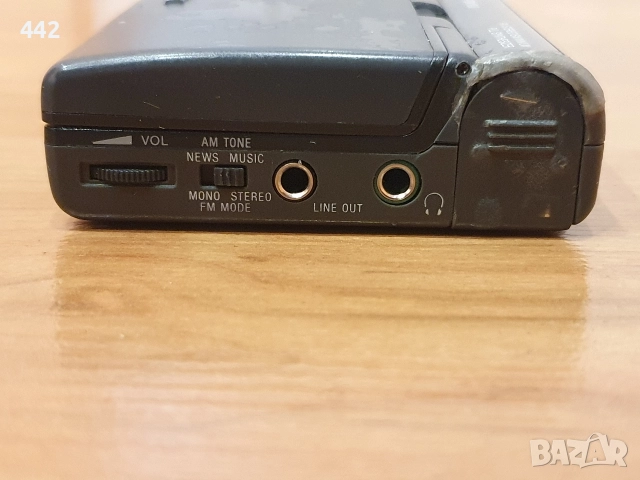 Sony ICF-SW100, снимка 4 - Радиокасетофони, транзистори - 52955163