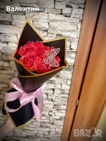 11 Вечни Рози от Фоам