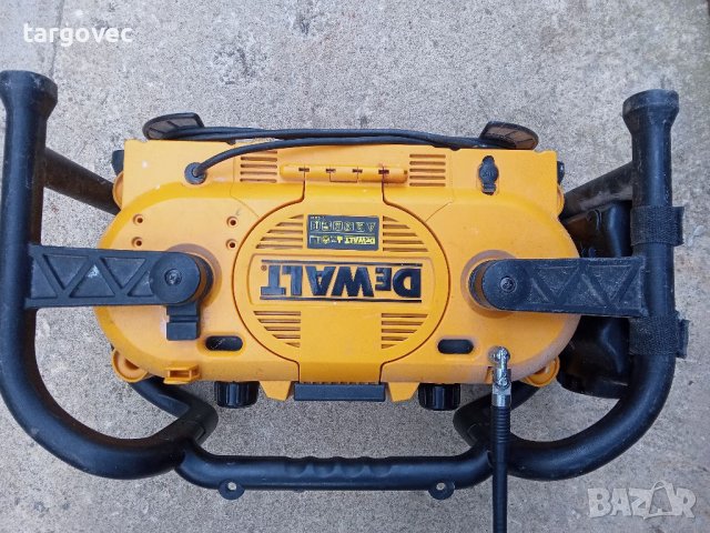 Радио и зарядно DeWalt, снимка 3 - Други инструменти - 41427271