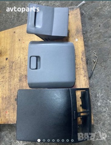 Toyota avensis verso 2005година Шкафчета