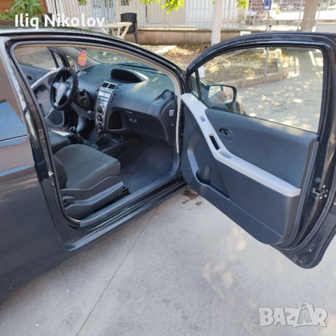 Toyota Yaris 2011g. 1.4 dizel, снимка 15 - Автомобили и джипове - 52524738