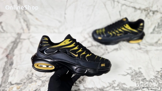 Мъжки маратонки - Nike Air Max Plus Drift, снимка 3 - Маратонки - 53571262