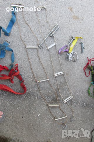 ЛОТ Екипировка, алпийска, алпиниска ЗА КАТЕРЕНЕ, АЛПИНИЗЪМ, ТУРИЗЪМ И СПЕЛЕОЛОГИЯ, карабинер, PETZL, снимка 17 - Спортна екипировка - 33890497