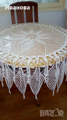 Покривка ръчно плетена на една кука, снимка 2 - Покривки за маси - 53806593