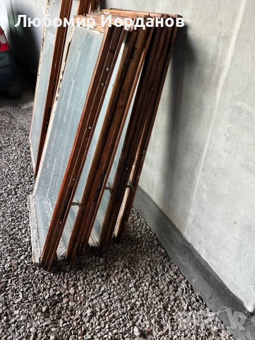 Дървена дограма – 8 бр., размери 140×80 и 130×70 см, снимка 5 - Дограми - 53622155